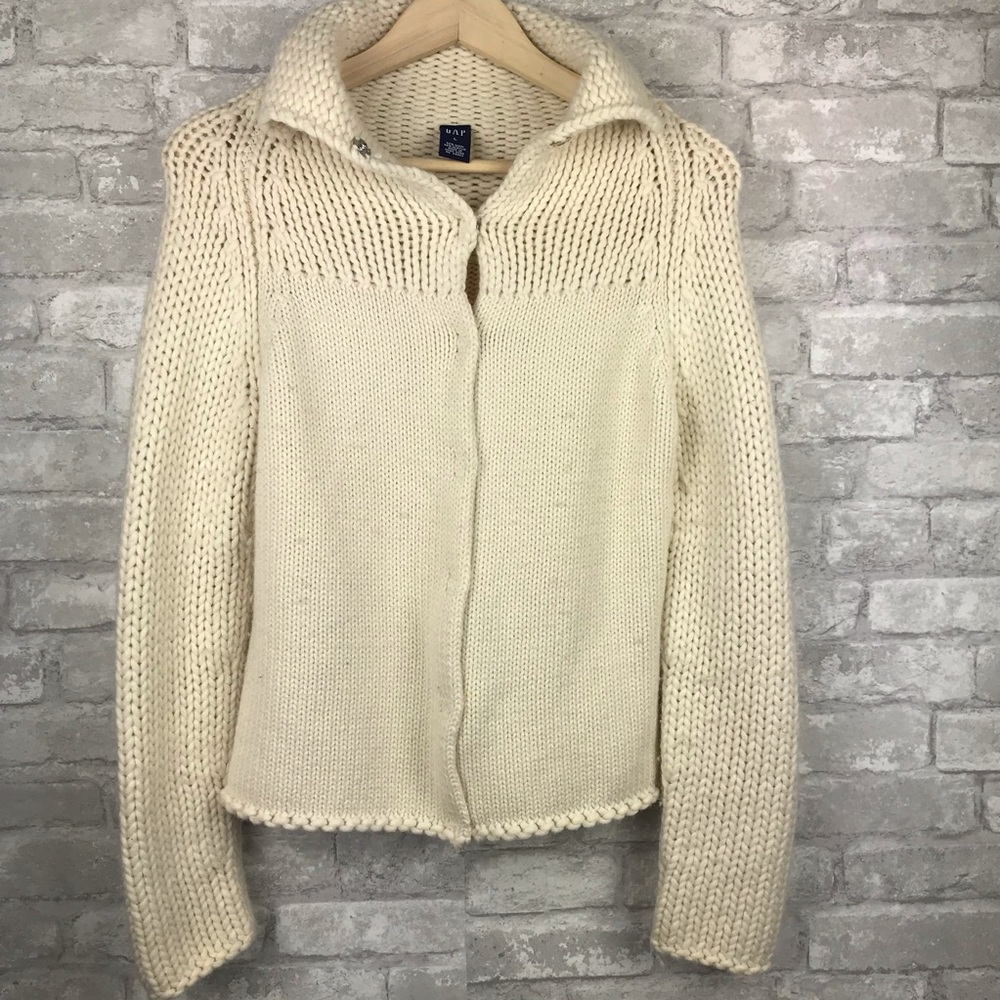 GAP | Chunky Knit Sweater with Snaps Cream